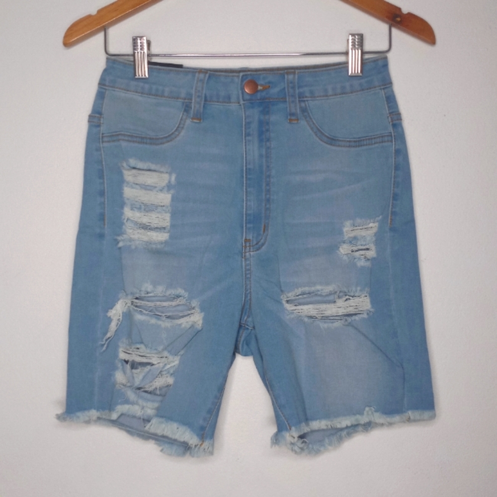 Fashion Nova Round Two Denim Bermudas Size Large Light Blue Distressed Stretch